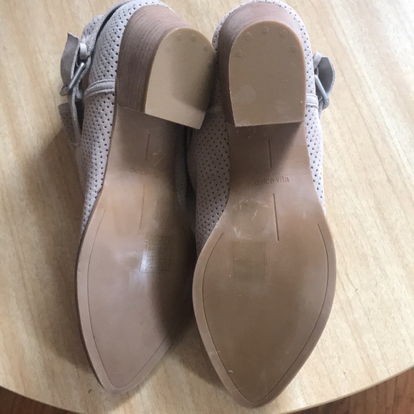 Dolce Vita suede booties. Never worn. Size 9 1/2 - Picture 3 of 6